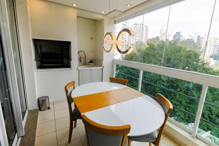 Apartamento à venda com 143m², 3 quartos e 2 vagasVaranda gourmet