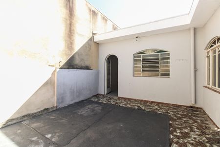 Casa para alugar com 100m², 1 quarto e sem vaga Casa para alugar com 100m², 1 quarto e sem vagaQuintal