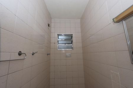 Banheiro da Suíte de casa para alugar com 2 quartos, 180m² em Jardim Tiete, São Paulo