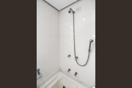 Apartamento à venda com 83m², 2 quartos e 1 vaga Apartamento à venda com 83m², 2 quartos e 1 vagaBanheiro da Suíte