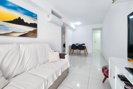 Apartamento à venda com 72m², 2 quartos e 1 vagaSala 