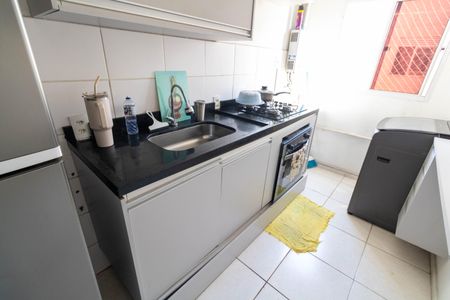 Apartamento para alugar com 42m², 2 quartos e sem vagaCozinha e Área de Serviço