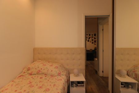 Apartamento à venda com 117m², 3 quartos e 2 vagasQuarto 2