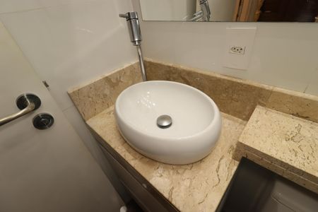 Apartamento à venda com 117m², 3 quartos e 2 vagasBanheiro Social - Pia