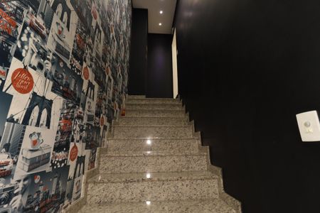 Apartamento à venda com 117m², 3 quartos e 2 vagasEscada