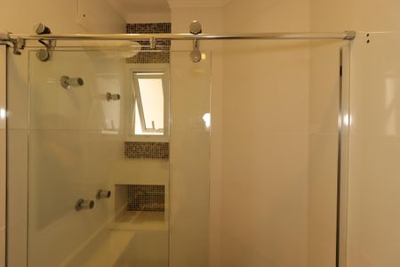 Apartamento à venda com 117m², 3 quartos e 2 vagasBanheiro da Suíte
