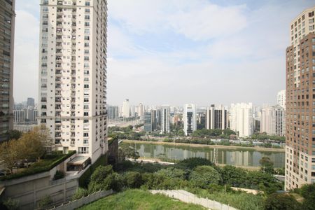 Vista Varanda de apartamento para alugar com 2 quartos, 44m² em Cidade Jardim, São Paulo