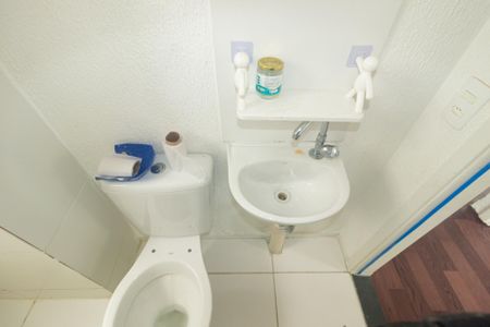 Apartamento para alugar com 44m², 2 quartos e sem vagaBanheiro
