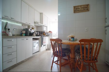 Apartamento à venda com 120m², 3 quartos e 1 vagaCozinha