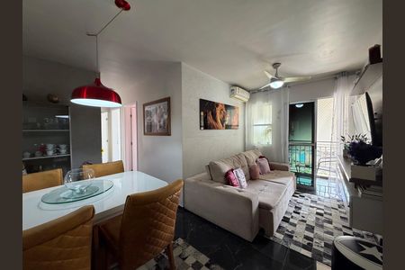 Sala de apartamento para alugar com 2 quartos, 52m² em Taquara, Rio de Janeiro