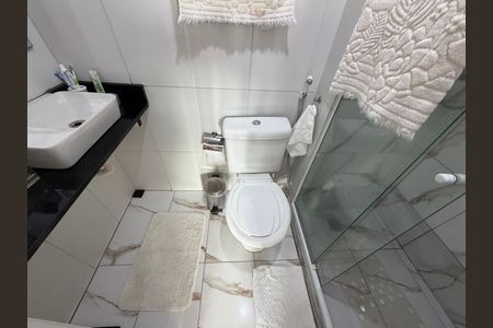 Apartamento à venda com 52m², 2 quartos e 1 vaga Apartamento à venda com 52m², 2 quartos e 1 vagaBanheiro