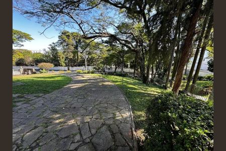 Casa para alugar com 4 quartos, 740m² em Barro Branco (Zona Norte), São Paulo