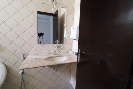 Apartamento para alugar com 110m², 3 quartos e 4 vagasBanheiro do Quarto 3
