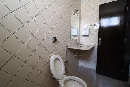 Apartamento para alugar com 110m², 3 quartos e 4 vagasBanheiro do Quarto 3