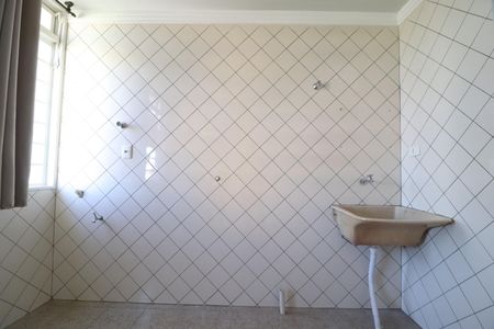 Apartamento para alugar com 110m², 3 quartos e 4 vagasÁrea de Serviço