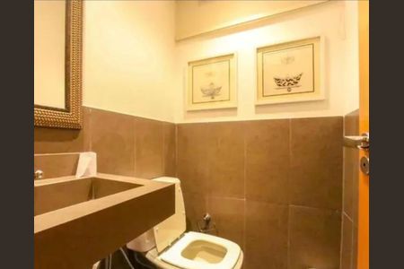 Apartamento para alugar com 230m², 4 quartos e 4 vagas