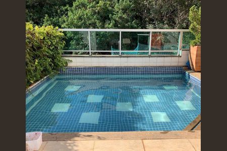 Apartamento para alugar com 230m², 4 quartos e 4 vagas