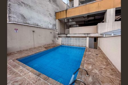 Apartamento à venda com 50m², 2 quartos e 2 vagas Apartamento à venda com 50m², 2 quartos e 2 vagasÁrea comum - Piscina