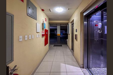 Apartamento à venda com 50m², 2 quartos e 2 vagas Apartamento à venda com 50m², 2 quartos e 2 vagasElevadores