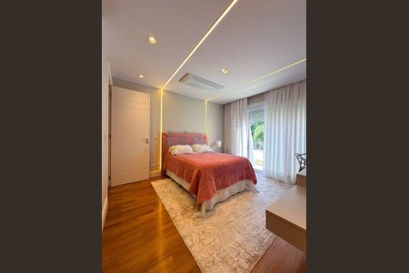 Casa à venda com 5 quartos, 700m² em Residencial Morada dos Lagos, Barueri