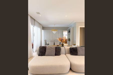 Casa à venda com 5 quartos, 700m² em Residencial Morada dos Lagos, Barueri