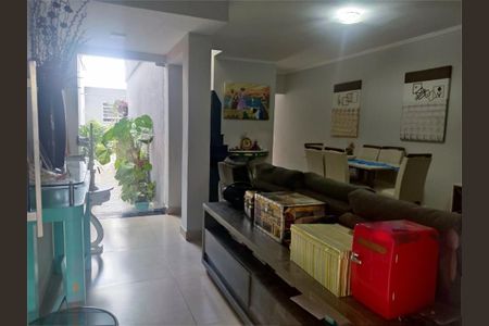 Casa à venda com 3 quartos, 120m² em Vila Moraes, São Paulo