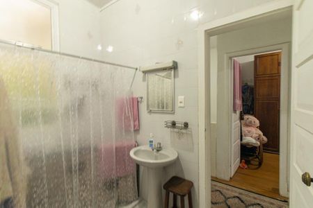 Casa para alugar com 140m², 3 quartos e sem vaga Casa para alugar com 140m², 3 quartos e sem vagaBanheiro Social