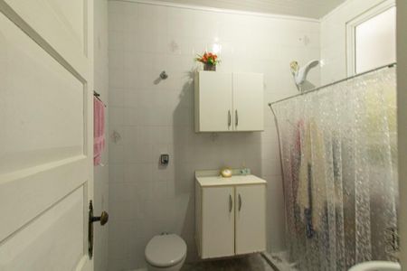 Casa para alugar com 140m², 3 quartos e sem vaga Casa para alugar com 140m², 3 quartos e sem vagaBanheiro Social