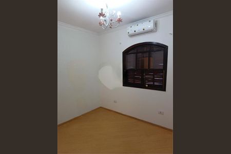 Casa à venda com 3 quartos, 192m² em Jardim Santa Monica, São Paulo