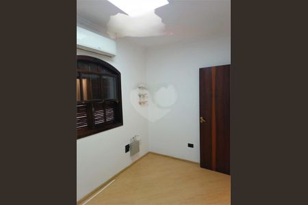 Casa à venda com 3 quartos, 192m² em Jardim Santa Monica, São Paulo