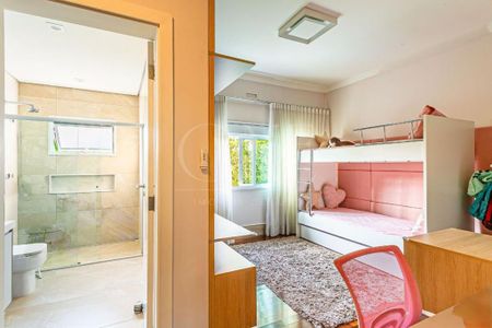 Casa à venda com 577m², 4 quartos e 6 vagas