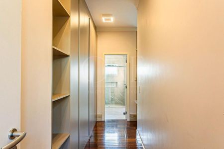 Casa à venda com 577m², 4 quartos e 6 vagas