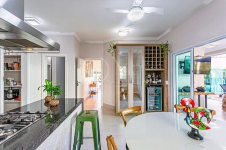 Casa à venda com 577m², 4 quartos e 6 vagas