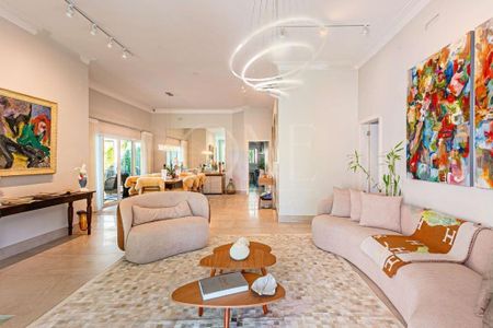 Casa à venda com 577m², 4 quartos e 6 vagas