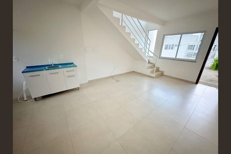 Sala de Jantar de casa para alugar com 2 quartos, 60m² em Sertão do Maruim, São José