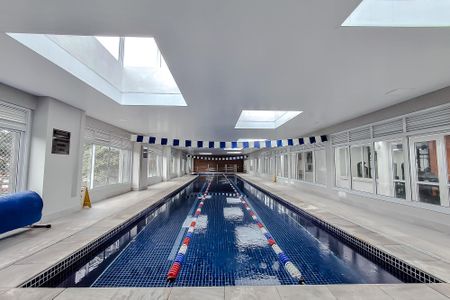 Apartamento à venda com 84m², 2 quartos e 2 vagas Apartamento à venda com 84m², 2 quartos e 2 vagasÁrea comum - Piscina