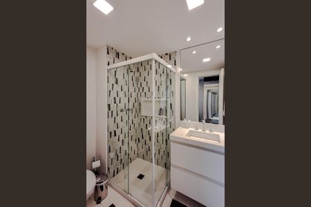 Apartamento à venda com 84m², 2 quartos e 2 vagas Apartamento à venda com 84m², 2 quartos e 2 vagasBanheiro da Suíte 1