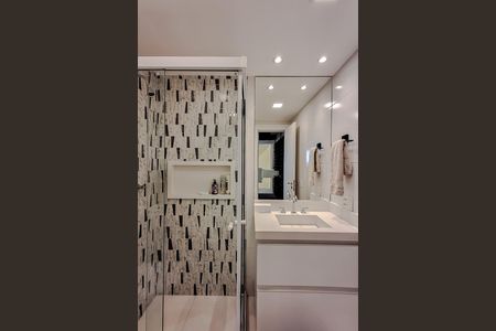 Apartamento à venda com 84m², 2 quartos e 2 vagas Apartamento à venda com 84m², 2 quartos e 2 vagasBanheiro da Suíte 1