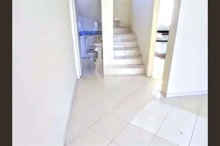 Casa à venda com 80m², 2 quartos e 1 vaga