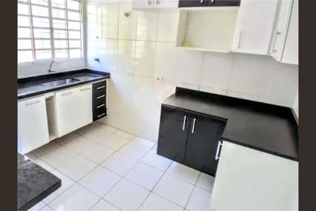 Casa à venda com 80m², 2 quartos e 1 vaga