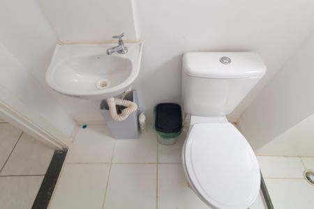 Apartamento para alugar com 38m², 2 quartos e sem vaga Apartamento para alugar com 38m², 2 quartos e sem vagaBanheiro