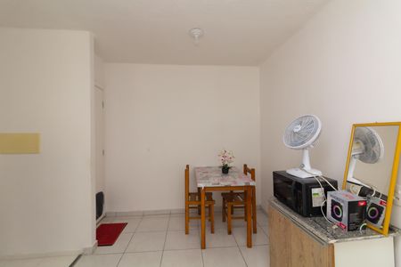 Apartamento para alugar com 38m², 2 quartos e sem vaga Apartamento para alugar com 38m², 2 quartos e sem vagaSala