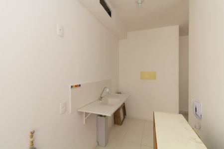 Apartamento para alugar com 38m², 2 quartos e sem vaga Apartamento para alugar com 38m², 2 quartos e sem vagaCozinha e Área de Serviço