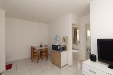 Sala de apartamento para alugar com 2 quartos, 38m² em Jardim Helian, São Paulo