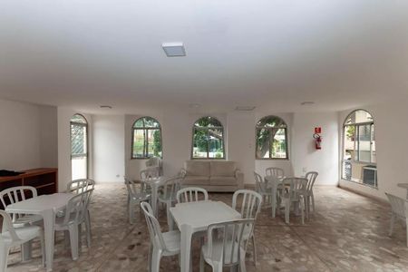 Apartamento à venda com 58m², 2 quartos e sem vagaSalão de Festas