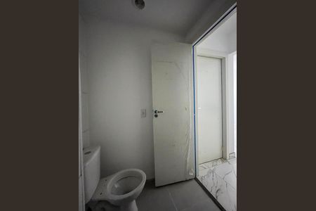 Apartamento para alugar com 38m², 2 quartos e sem vaga Apartamento para alugar com 38m², 2 quartos e sem vagaBanheiro