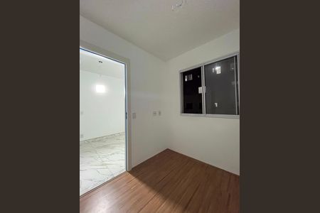 Quarto 1 de apartamento para alugar com 2 quartos, 38m² em Parque Bristol, São Paulo
