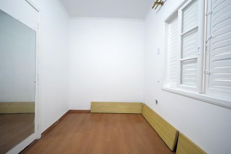 Casa para alugar com 90m², 2 quartos e 3 vagasQuarto 1