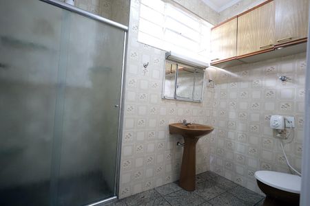 Casa para alugar com 90m², 2 quartos e 3 vagasBanheiro