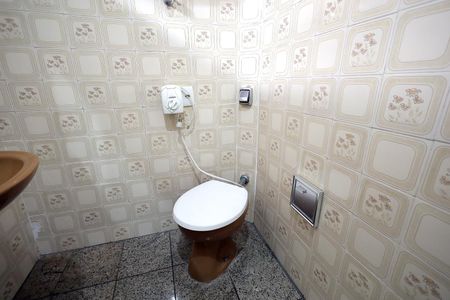 Casa para alugar com 90m², 2 quartos e 3 vagasBanheiro